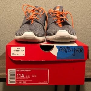 Nike Roshe Run Wolf Grey/Atomic Orange